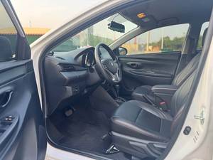 โตโยต้า วีออส ปี <span class=keywords><strong>2022</strong></span> เครื่องยนต์ <span class=keywords><strong>1.5</strong></span> ออโต้ เกียร์ซ้าย รุ่นยูโร 6 สีดำ ล้อแม็ก R15 พวงมาลัยมัลติฟังก์ชั่น รถมือสอง - Product Image 4