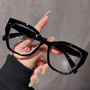 משקפי קריאה נגד אור כחול לשימוש יומיומי לנשים, בסגנון רטרו אירופאי ואמריקאי, עם מסגרת עין חתול, סיטונאי. - Product Image 3