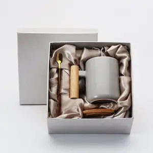 Hot Koop Gift Porseleinen Mok, Bamboe Deksel Keramische Cup Met Deksel En Lepel, Houten Handvat Keramische Mok Koffie