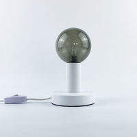 Lampe de table en verre et métal, petite, de style nordique, pour la décoration de la maison, de la chambre à coucher ou du restaurant, idéale pour la sublimation.