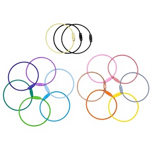 Yiwang ห่วงโซ่กุญแจเชือกลวดทำจากสเตนเลสเคลือบสีสันสดใส - Product Image 1