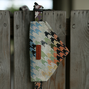 باندانا للكلاب والقطط من القطن/النايلون بالجملة - تصميم رياضي بسيط وعصري - Product Image 4