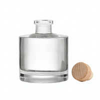 Vente en gros Bouteilles vides de luxe de diffuseur à roseaux en verre de 50ml 100ml 150ml 200ml Emballage de diffuseur d'huile aromatique à chaud avec bouchon en or