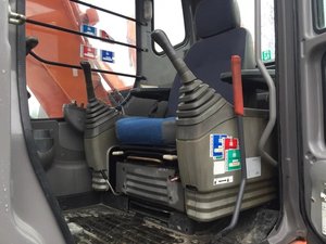 Prix le plus bas, mini-excavatrice sur chenilles d'occasion Hitachi ZX120 de 12 tonnes, Hitachi Zaxis120 160 200 210 240 à vendre en excellent état - Product Image 5