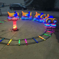 Ticari eğlence parça sürmek sikke işletilen Kiddie tren yolculuğu