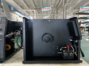 Machine à souder MIG industrielle 250A double tension 220V/380V avec roues - MIG/MAG/Flux & MMA 4-en-1 pour un travail de soudage de qualité - Product Image 3