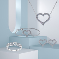 Conjunto de Joyería de Plata de Ley S925 con Colgante en Forma de Corazón, Collar, Pulsera, Anillo y Pendientes de Moissanita para Mujer