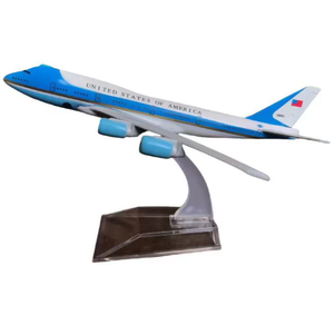 Mô hình nhựa trang trí của một chiếc máy bay thủ công thủ công - Product Image 2