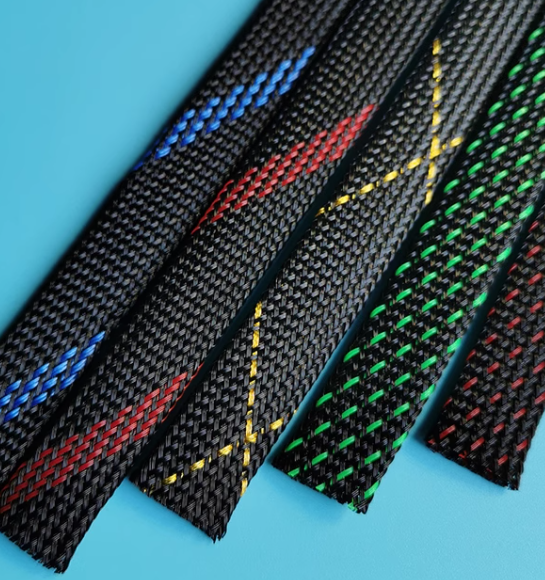 Red and Black Snake Skin Mesh Pipe Sleeve Eco-Friendly PET Nylon Braided Cable Sleeves