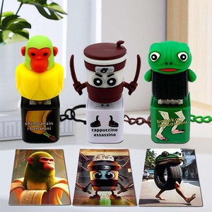 Vente en gros de nouveaux modèles Tung Tung Tung Sahur Italian Brainrot Tralalero Tralala Shark Meme Keychain Figure Boxes - Product Image 3