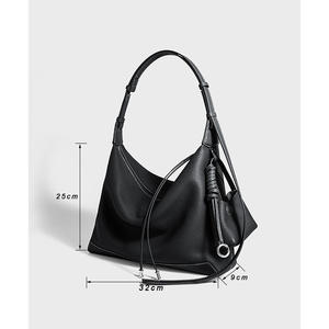 Sac à bandoulière de luxe en cuir véritable pour femme, grand sac fourre-tout pour les trajets quotidiens, sac cosmétique de luxe à bandoulière pour femme - Product Image 6