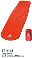 Muebles de exterior, cama inflable de espuma gruesa recubierta de PVC, colchoneta para dormir para acampar, colchón de aire plegable compacto