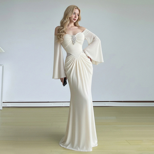 Spring 2026 New Product - European Women's Fashion Pure Color Strapless A-line Plaid <b>Ruffled</b> <b>Dress</b> - Product Image 6