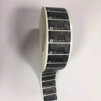 Étiquette imprimée auto-adhésive imperméable personnalisée, autocollant de bouteille en plastique de soins de la peau cosmétique résistant à l'eau