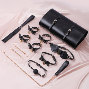 Ensemble de sacs de rangement érotiques en cuir noir, accessoires de bondage pour couples, jouets pour adultes avec colliers, chaînes et bandeau pour les yeux - Product Image 1