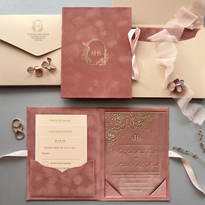 การ์ดเชิญงานแต่งงานกำมะหยี่ลายนูนแบบกำหนดเอง – การ์ดแต่งงานแบบซาตินสไตล์ตะวันตกคุณภาพพรีเมียม - Product Image 4