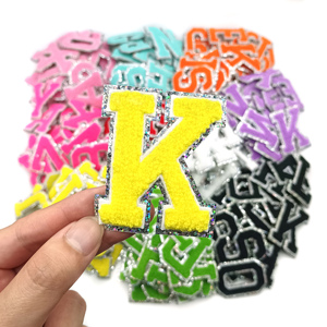 Nuevo borde plateado brillo amarillo bordado Bling Chenille 6,5 cm parches de Letras amarillas para bolsos - Product Image 1