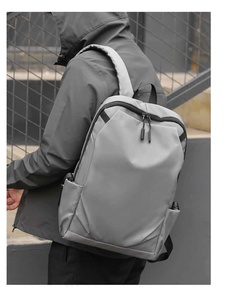 Mochila Minimalista de Moda, 20-37L, Impermeable, de Nailon y Poliéster, Unisex, para Uso Diario, con Cierre de Cremallera y Correa de Hombro Arqueada - Product Image 5