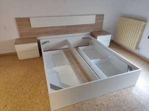 Ensemble <span class=keywords><strong>de</strong></span> meubles <span class=keywords><strong>de</strong></span> chambre à coucher modernes fabriqués en usine avec armoire à portes coulissantes, tête <span class=keywords><strong>de</strong></span> <span class=keywords><strong>lit</strong></span> et table <span class=keywords><strong>de</strong></span> chevet - Product Image 5