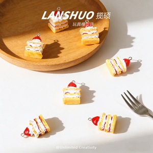 จี้เรซิ่นรูปเค้กสตรอว์เบอร์รี Lanshuo แบบจำลอง 3 มิติ สำหรับทำต่างหู อุปกรณ์ทำเครื่องประดับ DIY - Product Image 2
