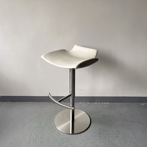 <span class=keywords><strong>Bar</strong></span> lumineux <span class=keywords><strong>scandinave</strong></span> moderne et simple en acier inoxydable <span class=keywords><strong>pivotant</strong></span> <span class=keywords><strong>de</strong></span> luxe pour la maison ou l'hôtel tabouret <span class=keywords><strong>de</strong></span> <span class=keywords><strong>bar</strong></span> <span class=keywords><strong>chaise</strong></span> - Product Image 3