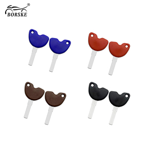 Accesorio de repuesto para motocicleta, llave de Motocicleta sin cortar en blanco, longitud de 38mm, llave de embrión con Chip para VESPA Sprint Primavera 150 - Product Image 1