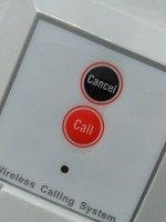 Bouton d'appel infirmier pour patient d'hôpital, transmetteur manuel 3 touches K-W2-H pour lit, clinique, maison de retraite - Vente chaude