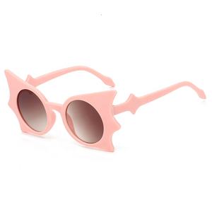 Lunettes de soleil amusantes pour enfants, motif papillon, pour garçons et filles, style dessin animé, protection UV pour les voyages en extérieur - Product Image 6