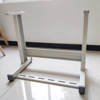 Machine à coudre industrielle à pied mobile la plus vendue avec support de table, cadre et pédales en bois à bordure PVC