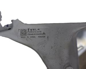 型号3 17-23汽车转向零件右后右主轴转向节，带轮毂冲击控制臂 - Product Image 5