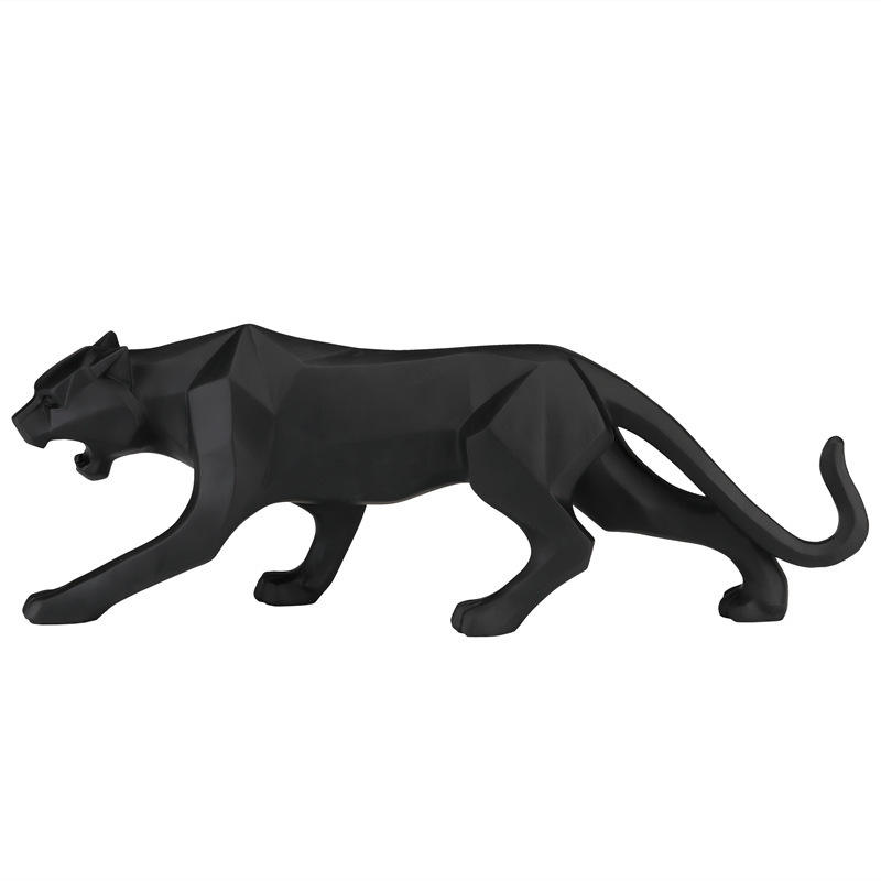 สีดำคำราม