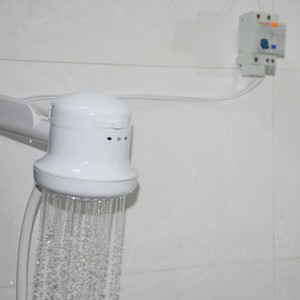 <span class=keywords><strong>Calentador</strong></span> <span class=keywords><strong>de</strong></span> <span class=keywords><strong>Agua</strong></span> Instantáneo Eléctrico para Ducha sin Tanque 5000W <span class=keywords><strong>de</strong></span> Bajo Consumo para el Hogar CE Venta Directa <span class=keywords><strong>de</strong></span> Fábrica Barato <span class=keywords><strong>de</strong></span> Alta Calidad - Product Image 3