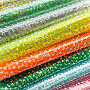 Diseño de patrón de diamantes de colores, rollo de película de plástico transparente de PVC, cuero sintético transparente para materiales de embalaje/bolsas de cosméticos - Product Image 4