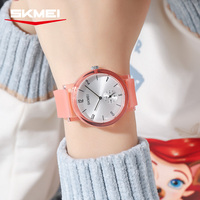Jam Tangan Quartz Sederhana Baru Ini Memiliki Ketepatan Waktu yang Akurat, Tahan Air hingga 50 Meter dan Tahan Guncangan, serta Mudah Dirawat.