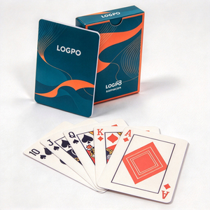Cartas de Póker Personalizadas OEM con Impresión de Logotipo, 300gsm, Núcleo Azul, Laminado Mate, Caja de Regalo para Casino y Fiestas, Venta al Por Mayor - Product Image 1