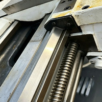 Tour à métaux d'occasion, état quasi neuf, excellent rapport qualité-prix, équipement de tournage prêt à être expédié pour atelier de réparation de machines