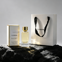 Flacon de parfum carré élégant en verre transparent 60 ml – Contenant vide haut de gamme avec couvercle doré/argenté et pulvérisateur – Personnalisable