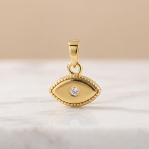Pendentif croix en or avec diamant rond central, bord perlé, style religieux, bijoux unisexe, plaqué or 24 carats - Product Image 6