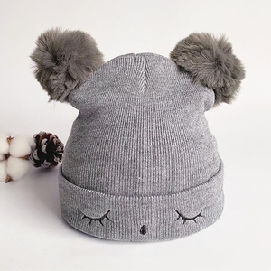 طقم قبعة وشاح شتوي للأطفال عالي الجودة من الصوف المحبوك مع بوم بوم مخصص للمواليد الجدد - Product Image 3