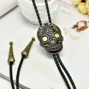Cravate bolo <span class=keywords><strong>gothique</strong></span> western pour homme, personnalisée, en émail noir, avec motif de crâne de bonbon de café et de sucre, fournisseur en gros de cravates bolo en métal - Product Image 5