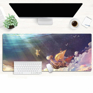 Tapis de souris en caoutchouc antidérapant non toxique de taille personnalisée noir blanc tapis de bureau de jeu sublimation logo personnalisé imprimé style Anime/dessin animé - Product Image 2