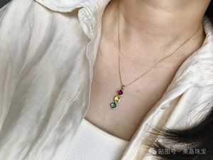Collier pendentif en or 18 carats avec trois pierres précieuses taillées en forme de sucette, tourmaline arc-en-ciel avec 72 diamants mêlée, bijoux fins pour femme à porter au quotidien - Product Image 6
