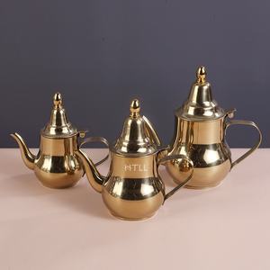 Bouilloire <span class=keywords><strong>marocaine</strong></span> en acier inoxydable doré avec infuseur, couvercle non magnétique, design moderne et minimaliste, compatible gaz, pour faire bouillir l'eau en toute sécurité - Product Image 2