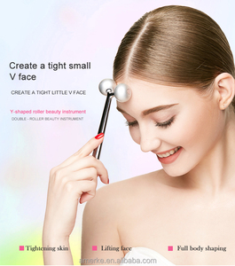 เครื่องนวดหน้าแบบพกพา ทำจากอลูมิเนียมอัลลอยด์ผสมสังกะสี ช่วยลดเลือนริ้วรอย ยกกระชับผิวหน้า สีเงิน ลูกกลิ้ง 3 มิติ - Product Image 1