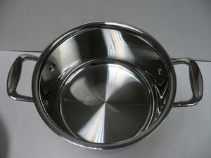 Casserole compacte en acier inoxydable de la série Premium avec un design peu encombrant pour les petites cuisines - Product Image 4