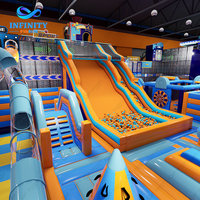 Parc de sports intérieur de nouvelle génération, Mega Hybrid Inflatable Park Playground, aire de jeux intérieure combinée pour FEC