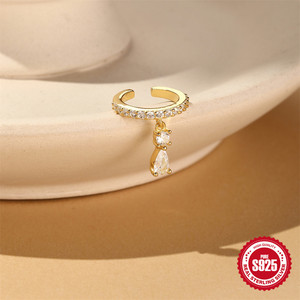 Glowluxe Manchette d'oreille réglable en forme de goutte d'eau avec zircone cubique, en argent sterling 925 plaqué or, bijoux de mode, vente en gros - Product Image 3