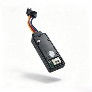 Pelacak GPS 2G untuk Mobil TK004 Pencari Lokasi Real Time dengan Pemantauan Suara, <span class=keywords><strong>Alarm</strong></span> SOS, dan Pemutus Mesin Jarak Jauh - Product Image 2