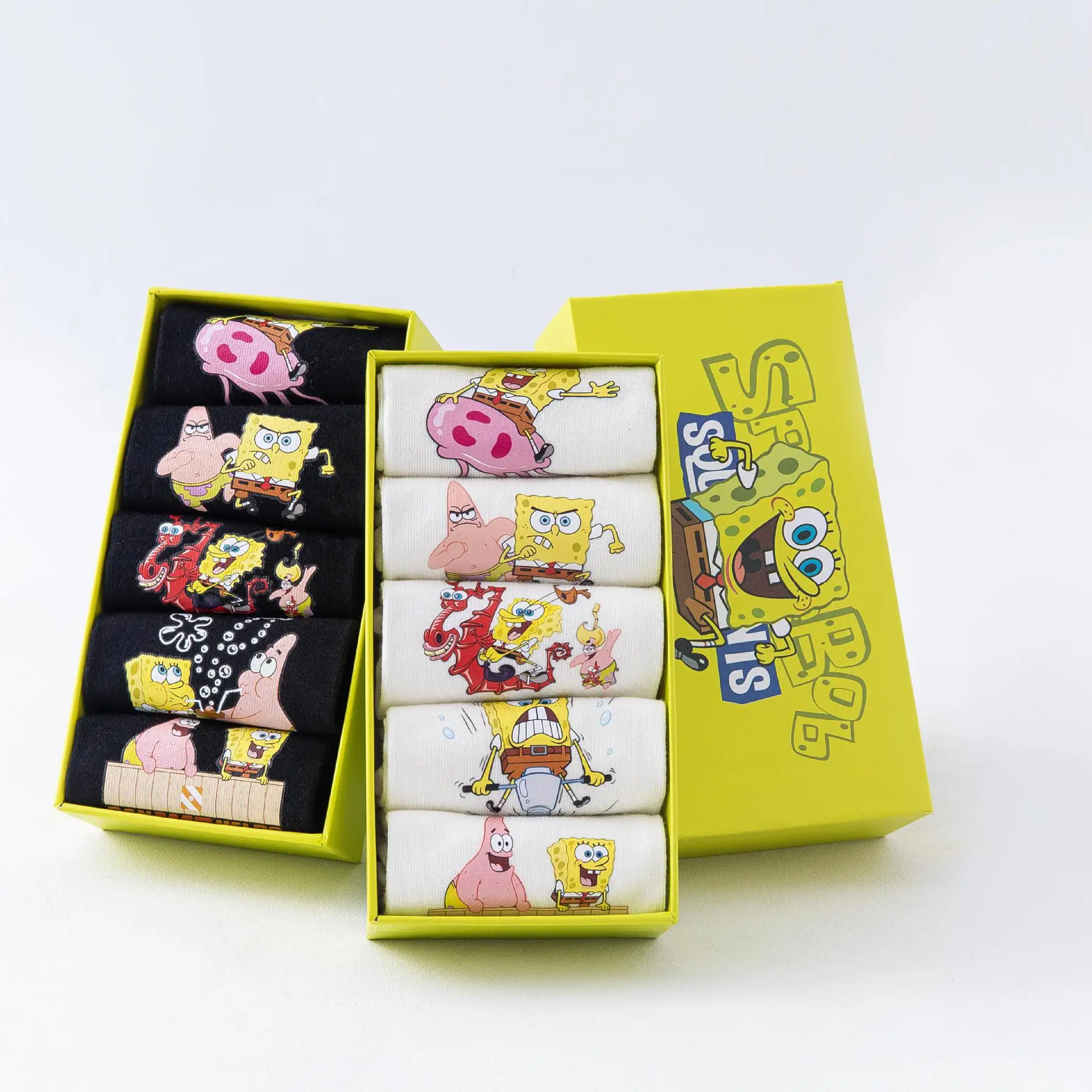Korean Fancy Trendy Anime Cartoon Characters Adults Socks Cartoon Printed 5 Pairs Gift Box Pack Couples Ankle Socks