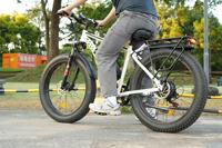 Vélo électrique à pneus larges EB26 1000W en stock dans l'entrepôt américain, 26 pouces, 48V, 7 vitesses avec suspension avant